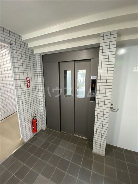 3/4 エントランス