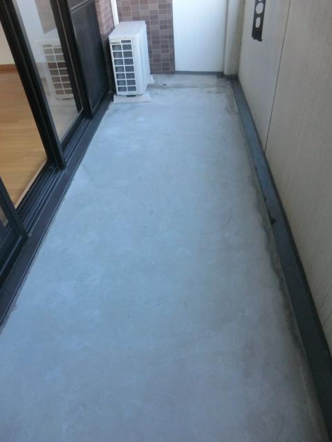 20/30 バルコニー