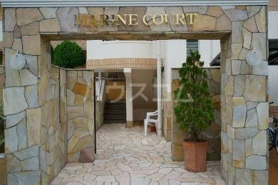 20/29 エントランス