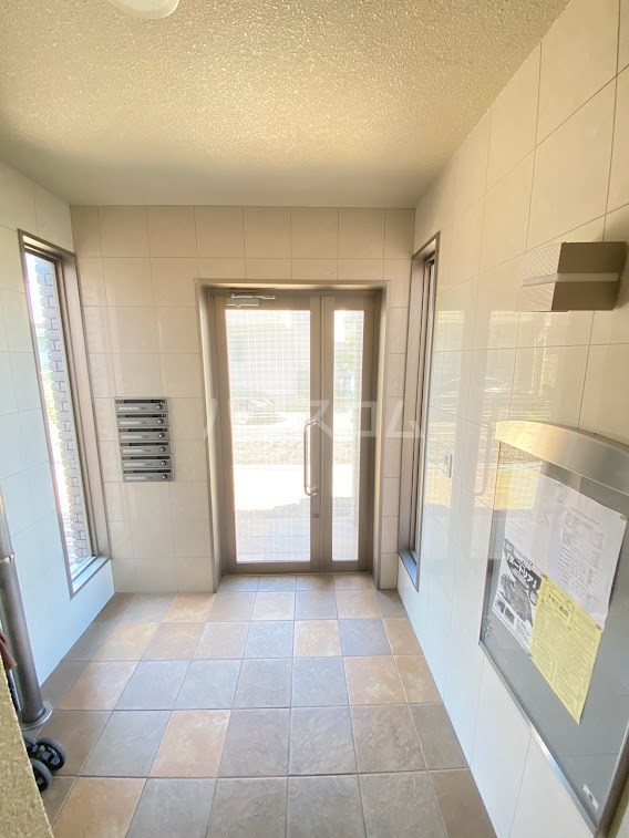 3/10 エントランス