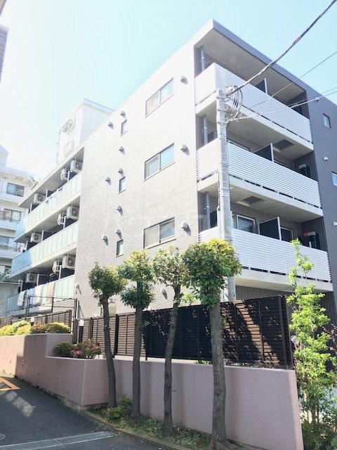 14/19 エントランス