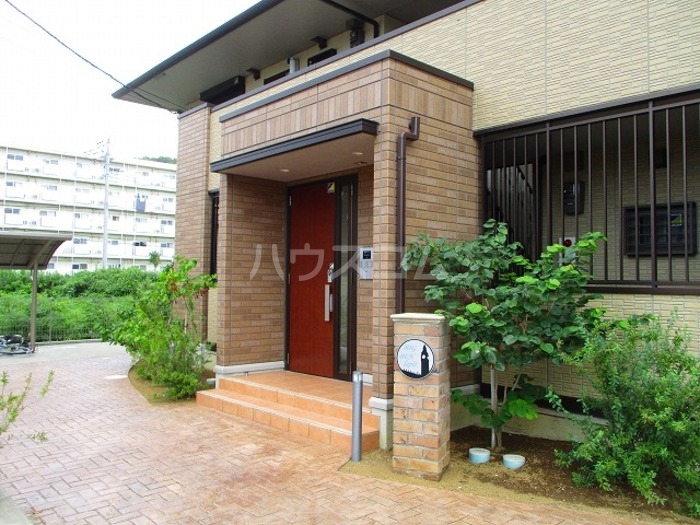 2/4 エントランス