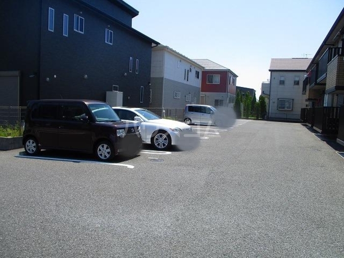 18/19 駐車場