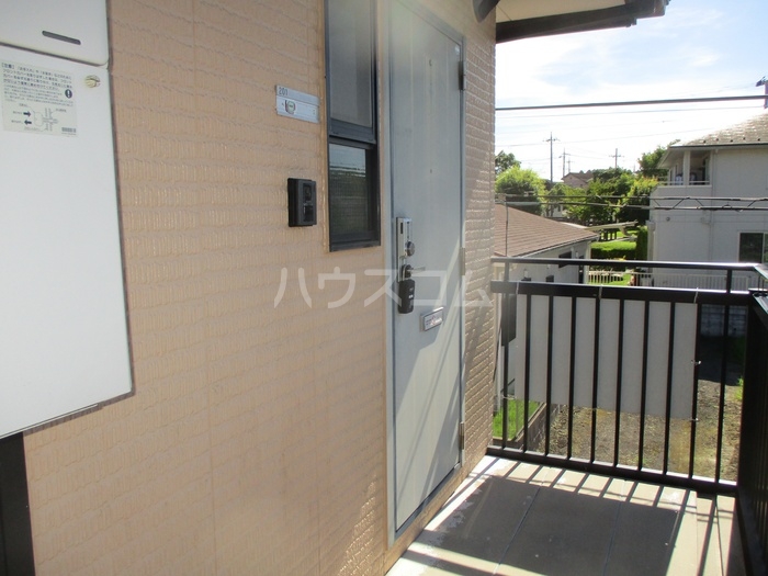 14/16 エントランス