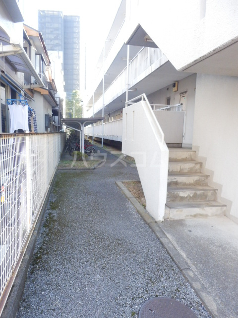 24/26 エントランス