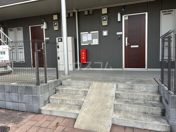 19/20 エントランス