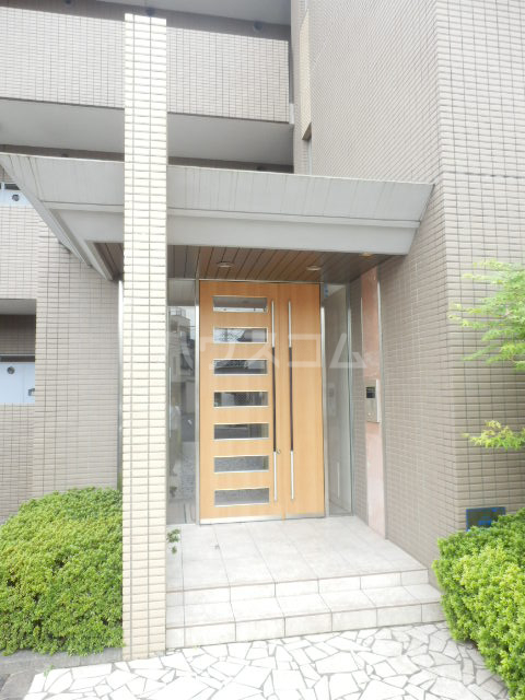 2/11 エントランス