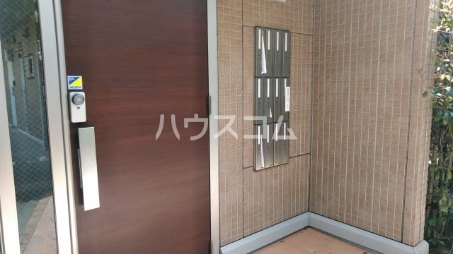 15/19 エントランス