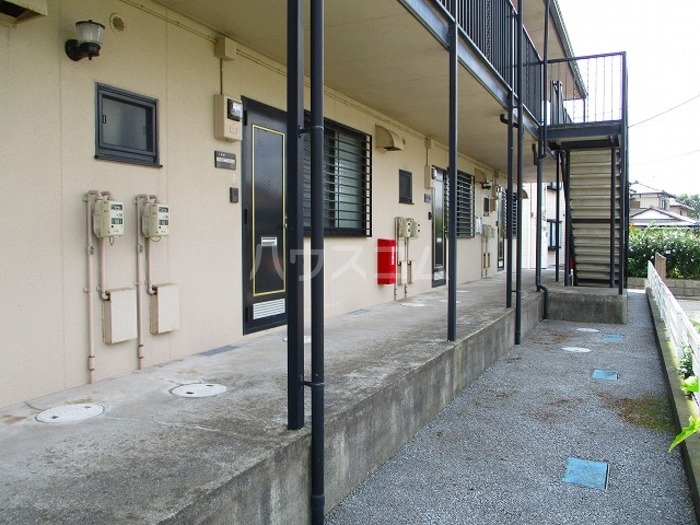 13/13 エントランス