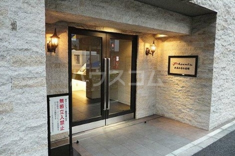 17/26 エントランス