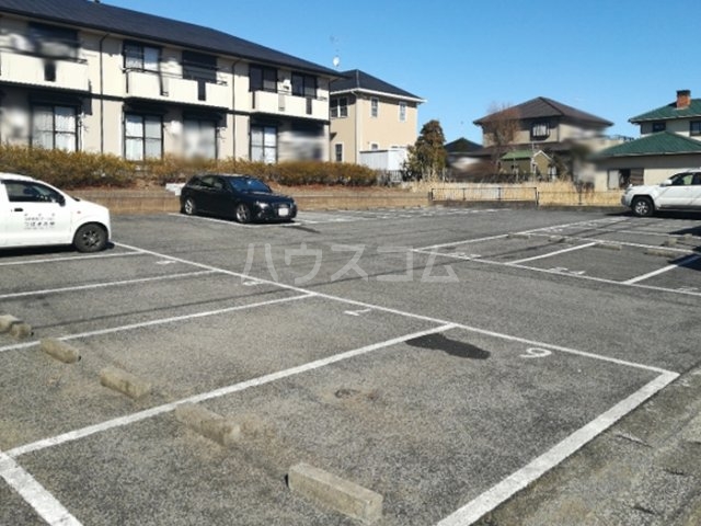 15/15 駐車場