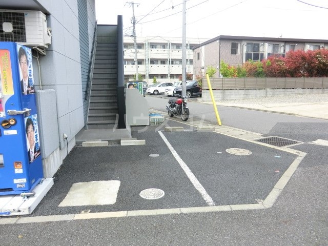 17/20 駐車場