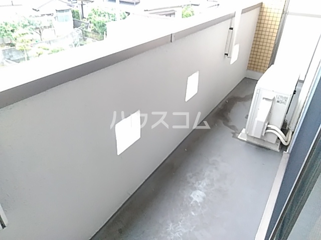 13/19 バルコニー
