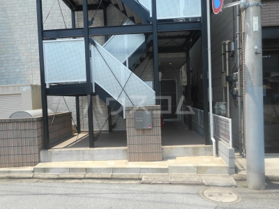 19/21 エントランス