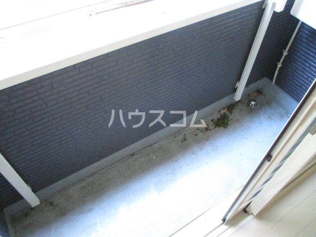 18/27 バルコニー