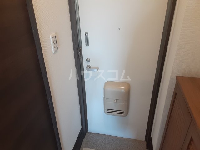 13/30 玄関