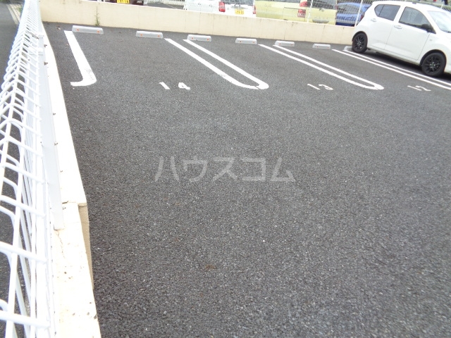 24/26 駐車場