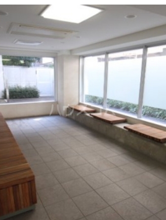 15/25 エントランス