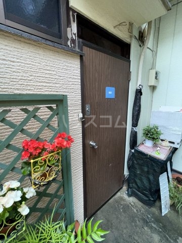 22/30 エントランス