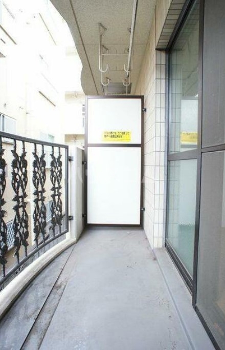 13/19 バルコニー