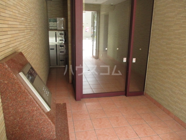 29/30 エントランス