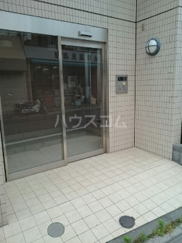 15/21 エントランス