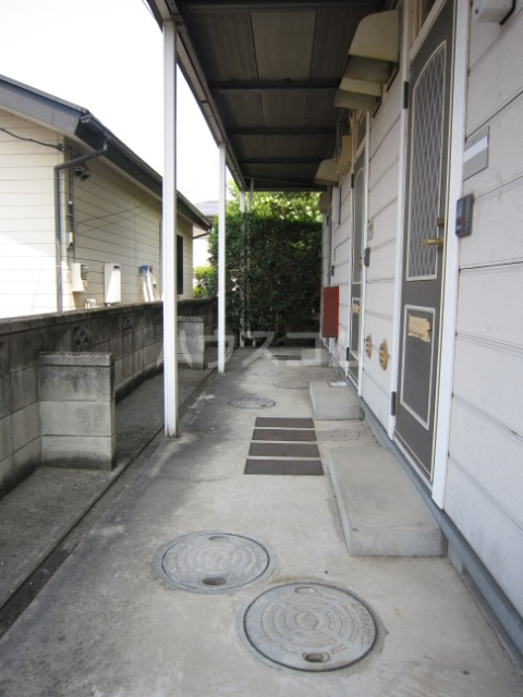 18/26 エントランス