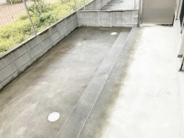 13/19 バルコニー