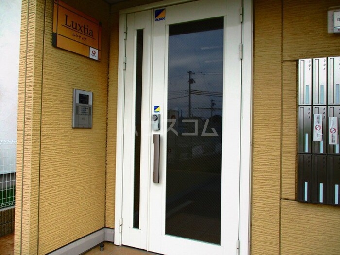 17/19 エントランス