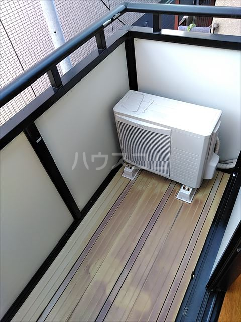 23/30 バルコニー