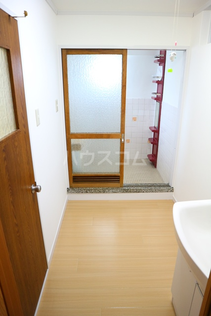 16/30 洗面