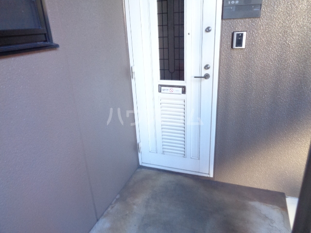 2/3 エントランス