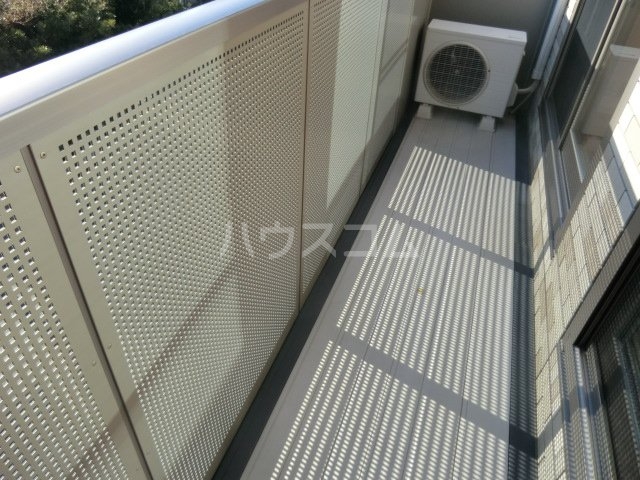 15/28 バルコニー