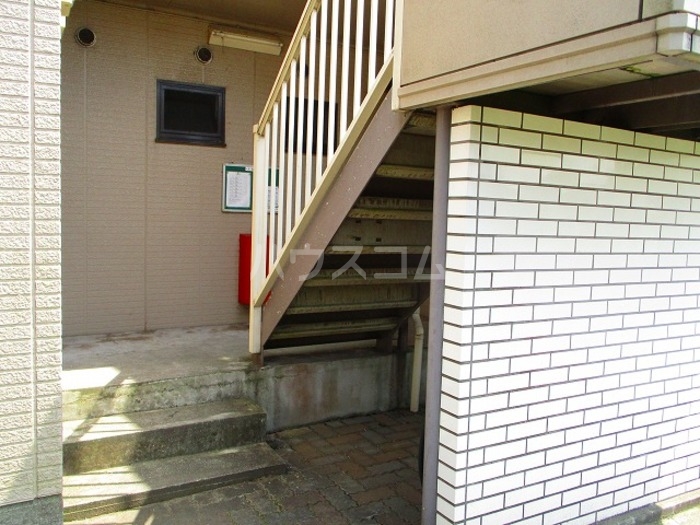 2/3 エントランス