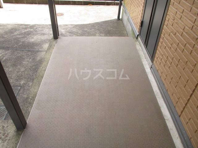 2/3 エントランス