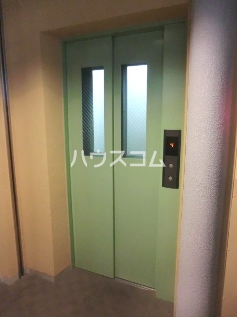 21/29 エントランス