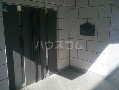 14/19 エントランス