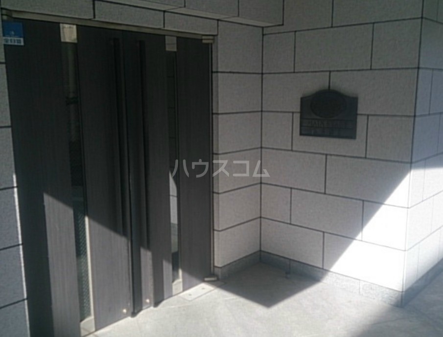 15/20 エントランス