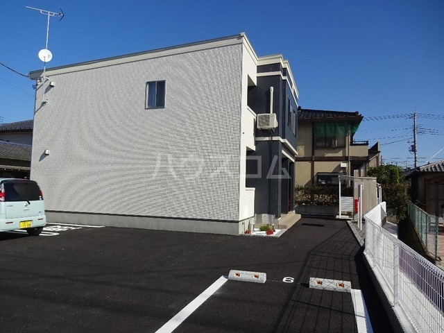23/25 駐車場