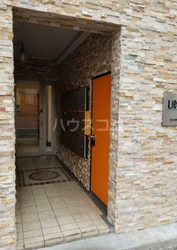 15/21 エントランス