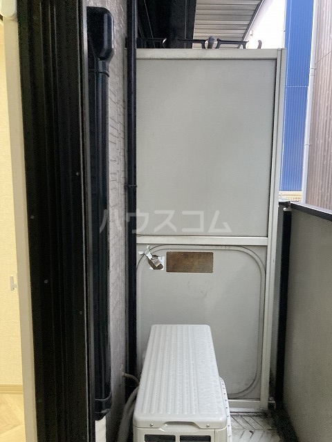 13/22 バルコニー