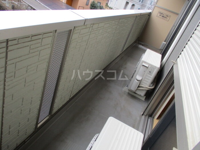 13/19 バルコニー