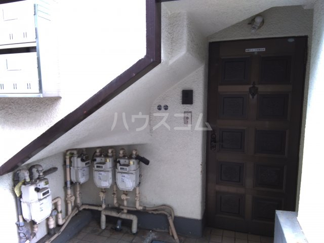 19/20 エントランス