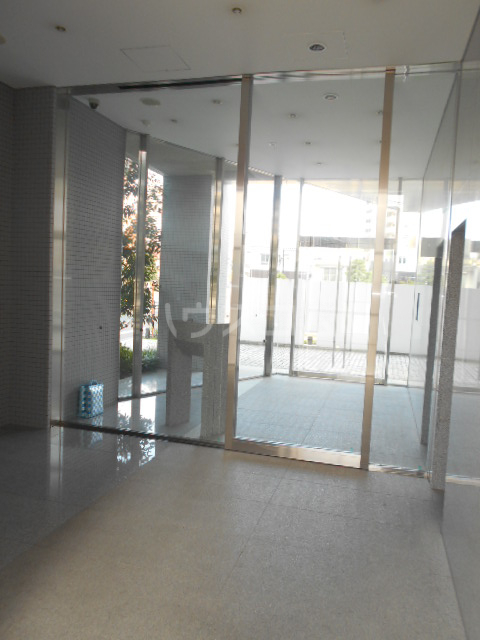 20/29 エントランス