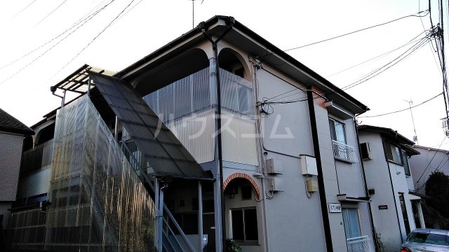 23/30 エントランス