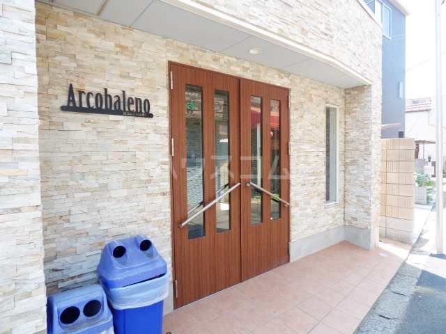 22/30 エントランス