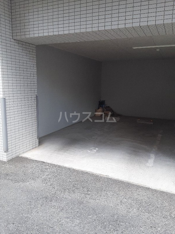 21/27 駐車場