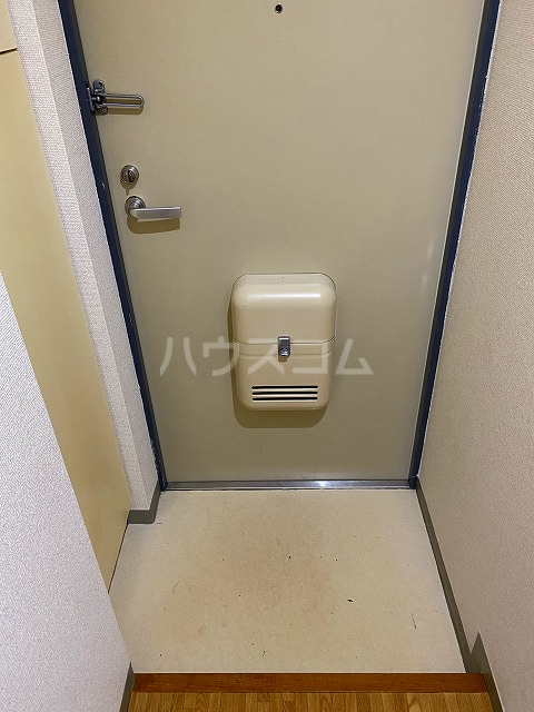 13/30 玄関