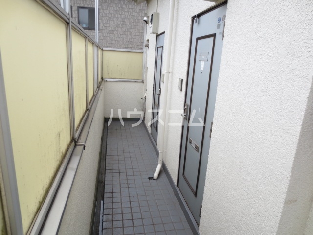 18/27 バルコニー