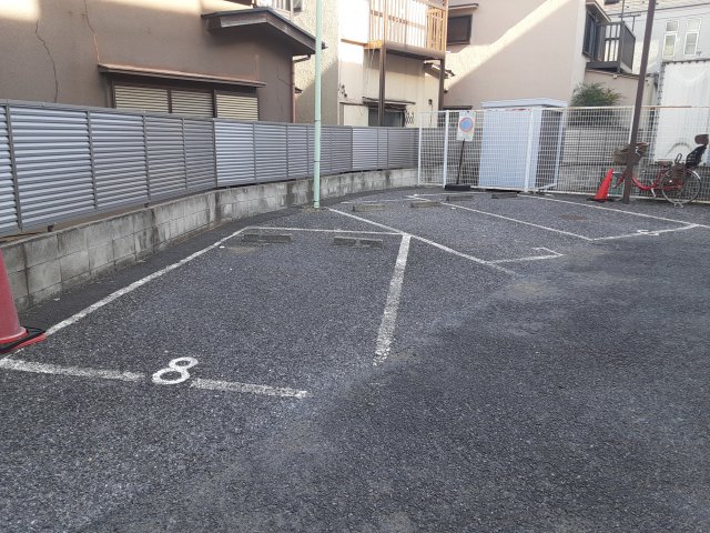 16/26 駐車場